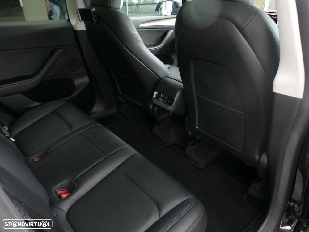 Tesla Model Y Long Range Tração Integral - 31