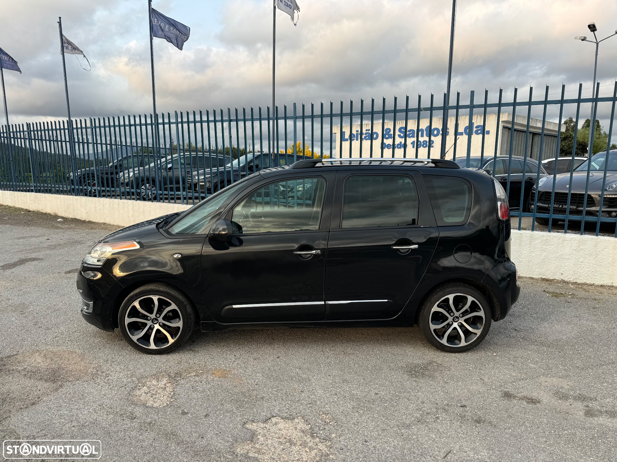 Citroën C3 Picasso 1.6 HDi Exclusive Airdream - 24