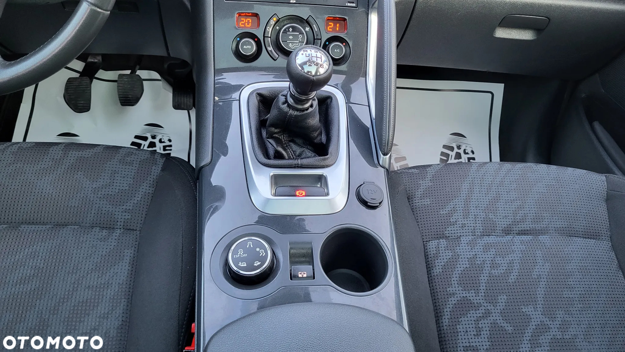 Peugeot 3008 HDi FAP 150 Platinum - 28