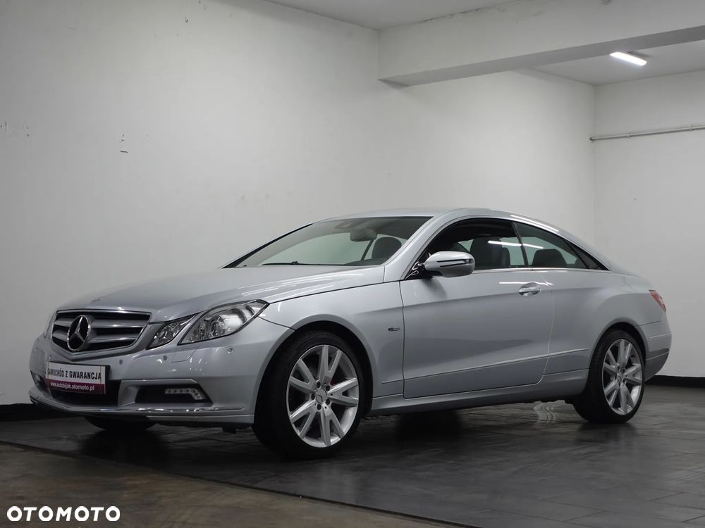 Mercedes-Benz Klasa E 350 CDI DPF BlueEFFICIENCY 7G-TRONIC Avantgarde - 4