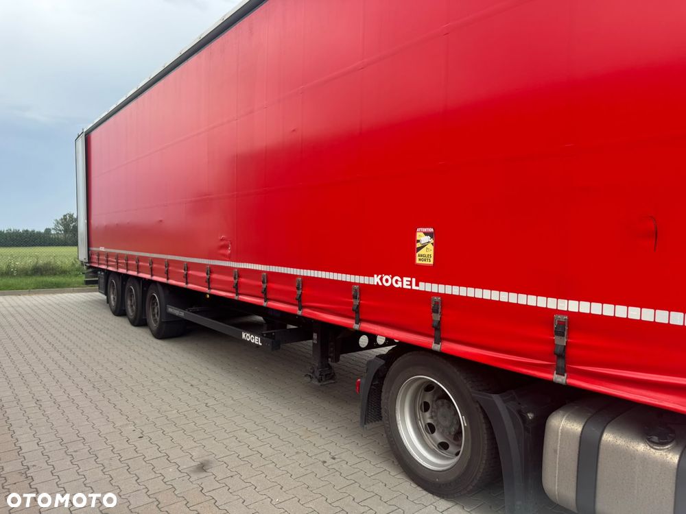 Mercedes-Benz ACTROS - 24
