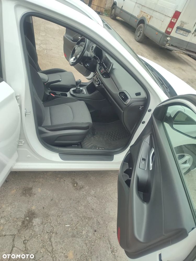 Hyundai i30 - 12