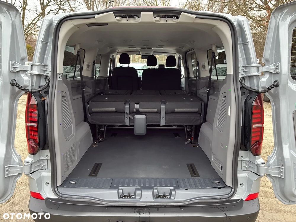 Volkswagen Caravelle - 20