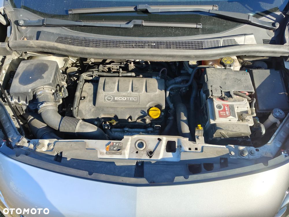 Opel Meriva 1.4 T Cosmo - 11