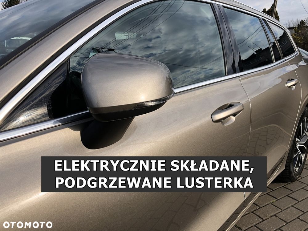 Volvo V60 B4 D Momentum Pro - 24