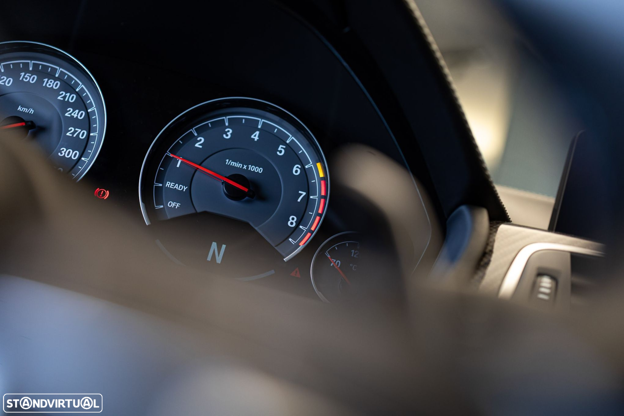 BMW M4 Coupe DKG Competition - 25