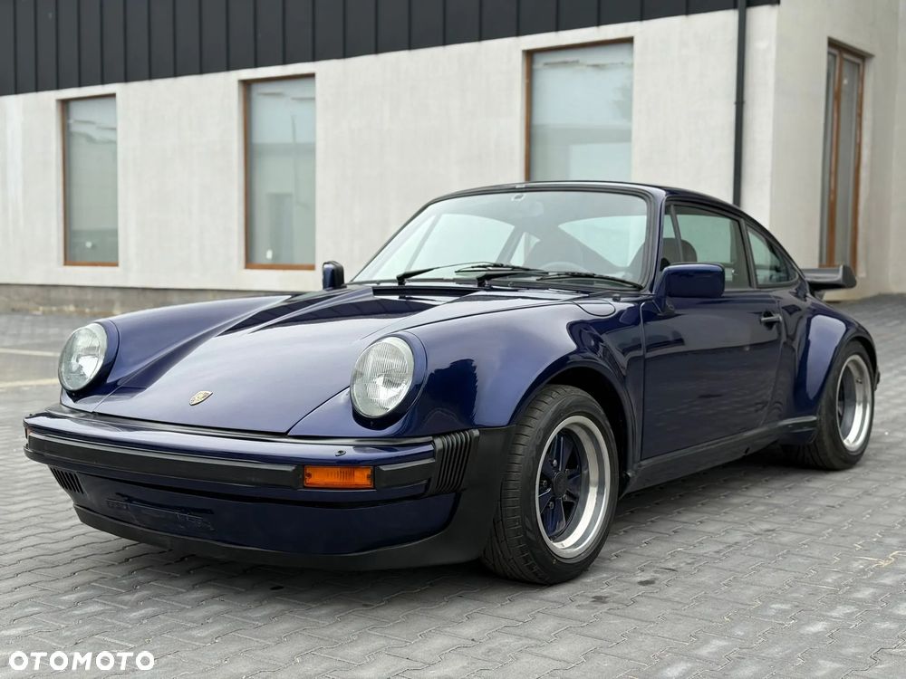 Porsche 911 - 25