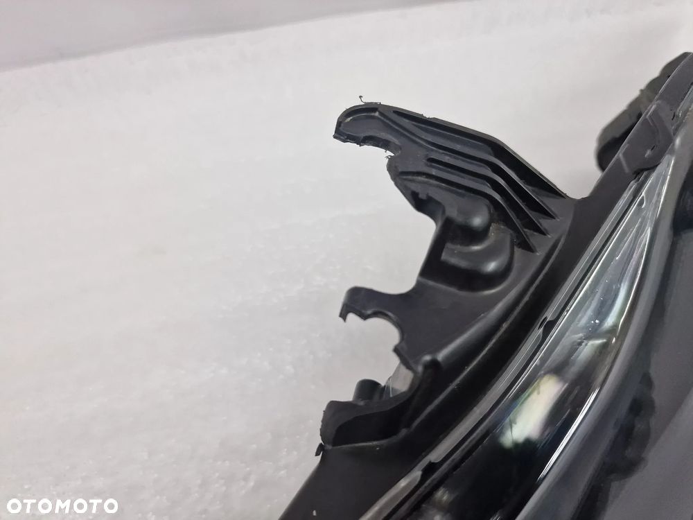 TOYOTA AYGO II 14- LEWA LAMPA PRZEDNIA PRZÓD , NR KOITO 0H-17 , NR AUKCJI LA270 - 8