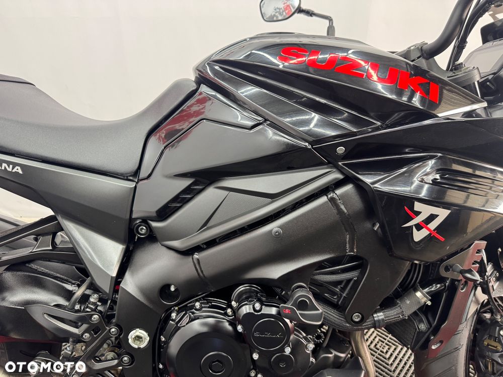 Suzuki GSX - 34