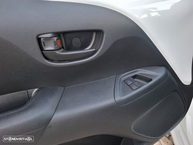 Citroën C1 VTi S&S Live - 23