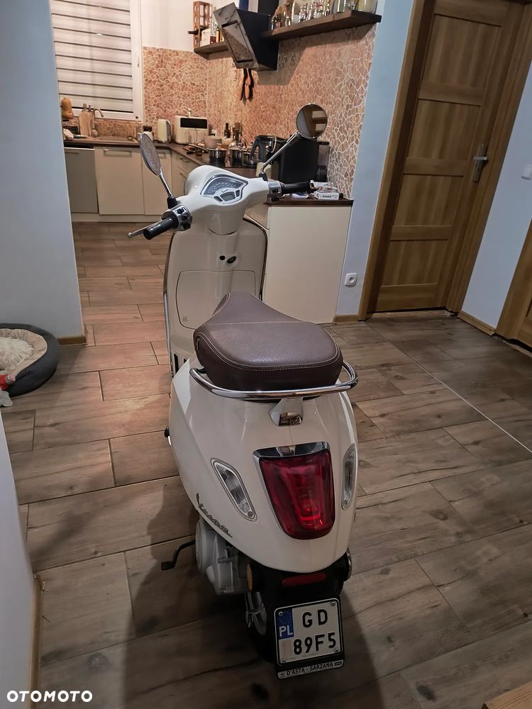 Vespa Primavera - 3