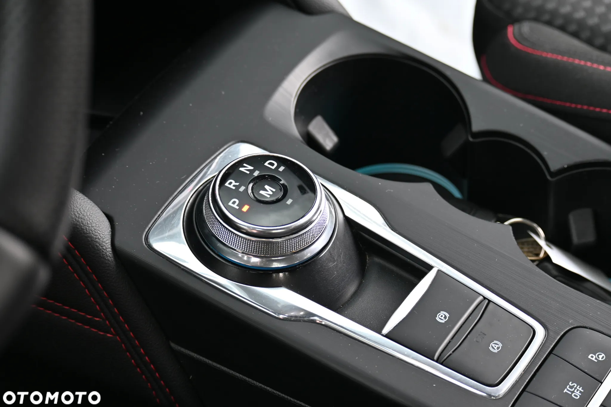 Ford Focus 1.5 EcoBoost ST-Line X - 32