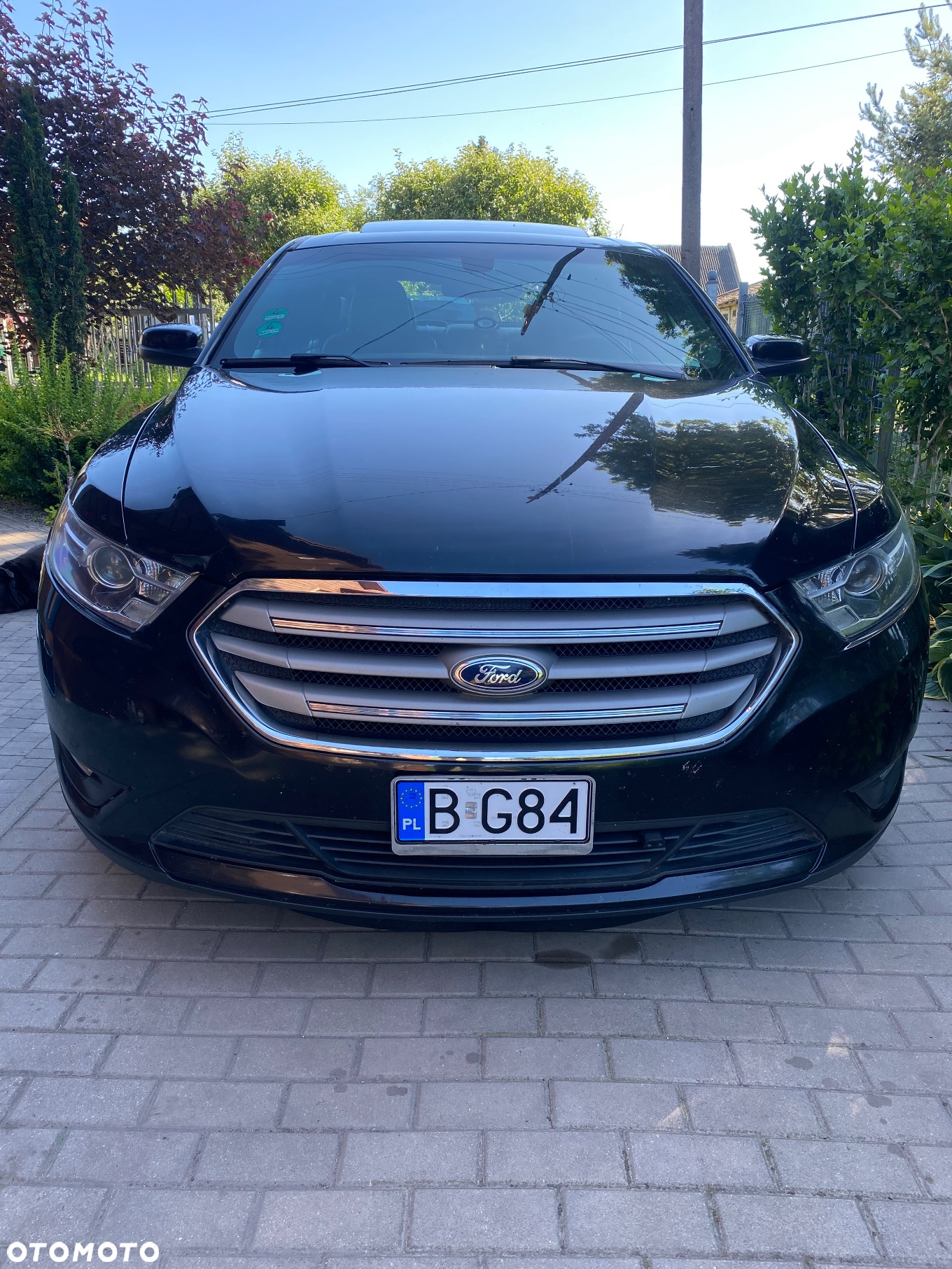 Ford Taurus - 2