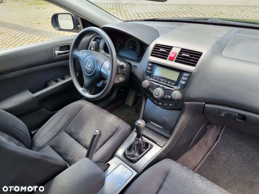 Honda Accord 2.0 Comfort - 10