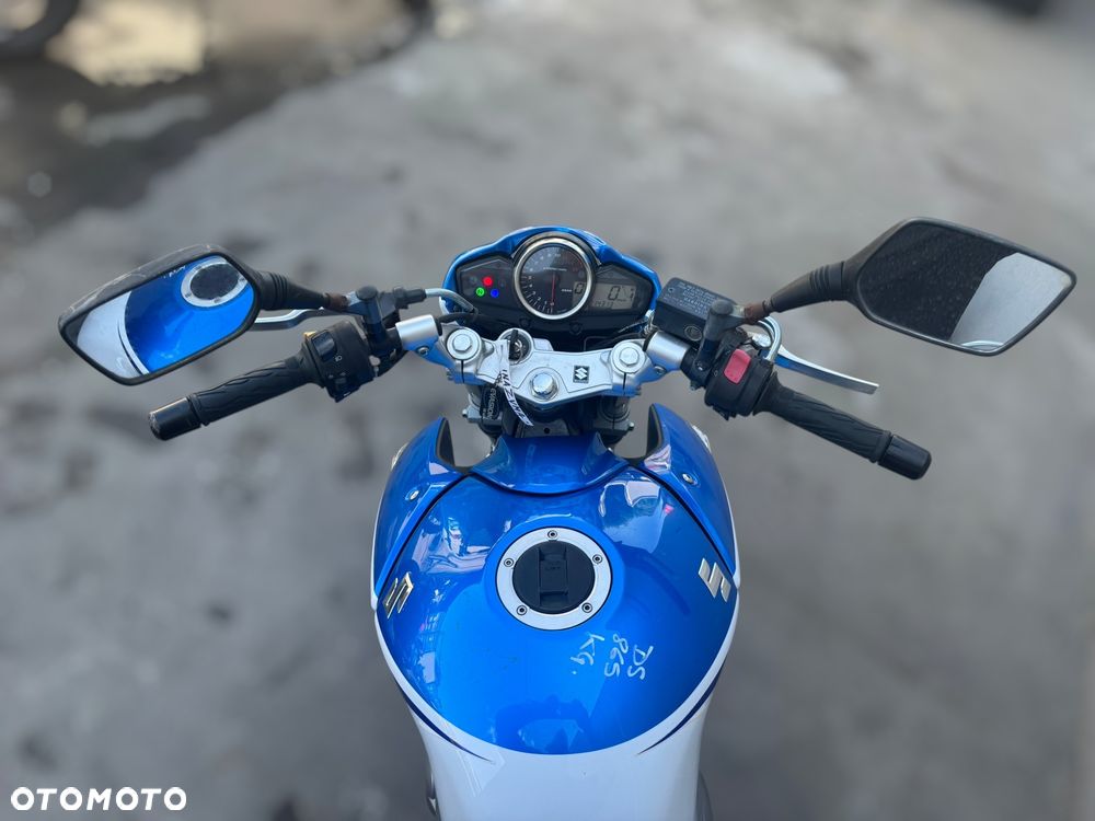 Suzuki GW 250 - 8