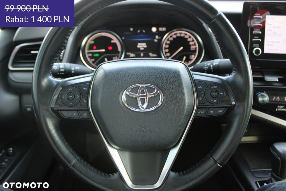 Toyota Camry - 16