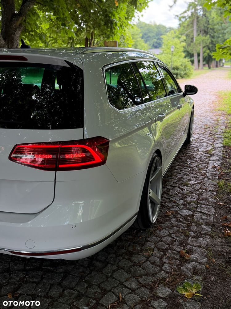 Volkswagen Passat 2.0 TDI SCR 4Mot DSG Highline - 12