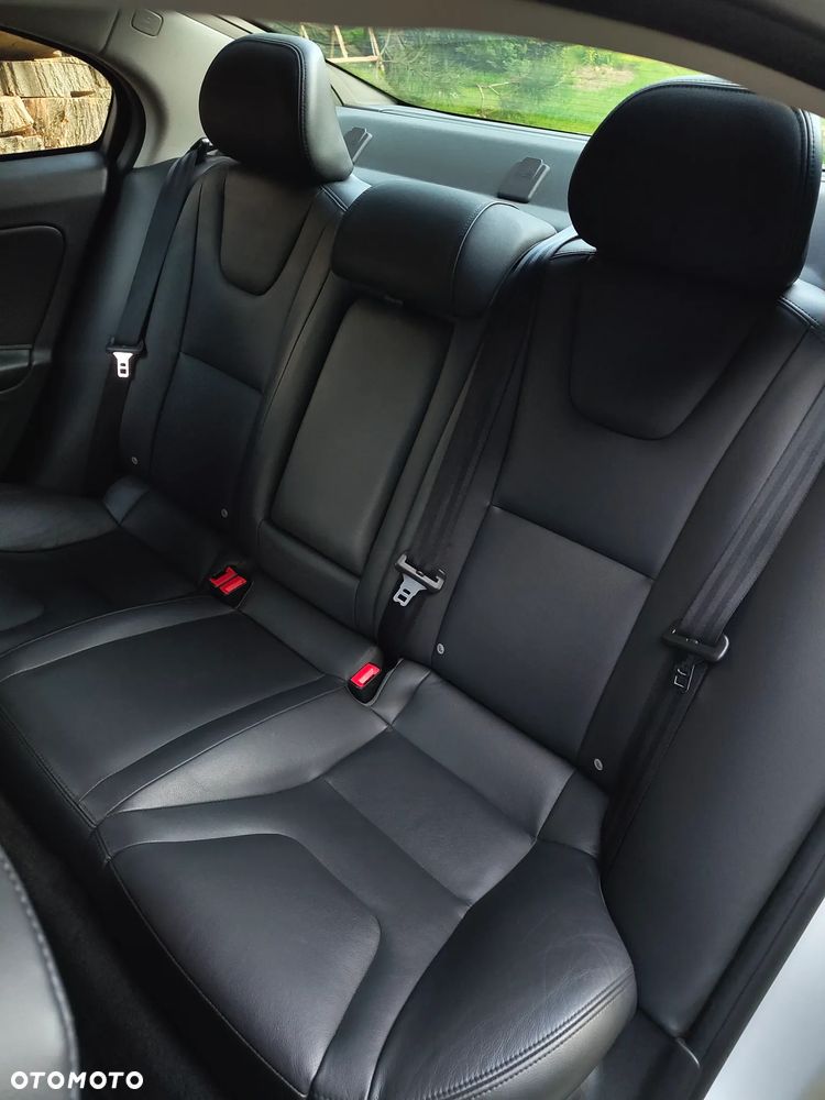 Volvo S60 - 11