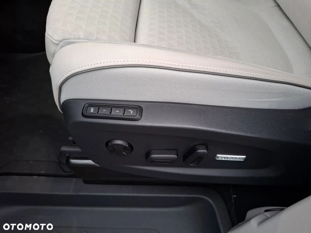 Volkswagen ID. Buzz - 11