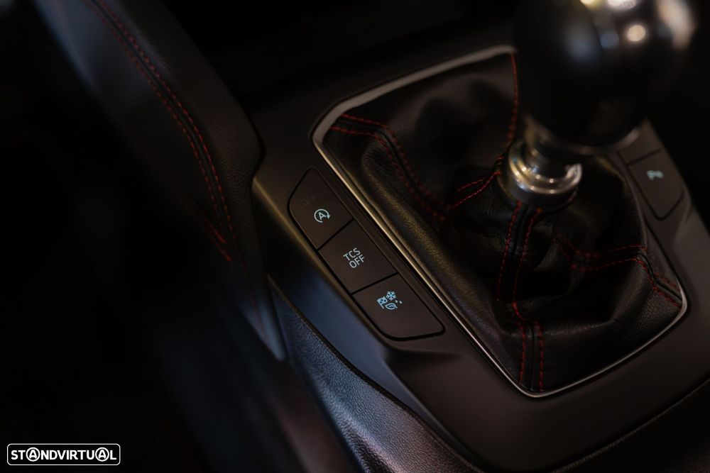 Ford Focus 1.0 EcoBoost ST-Line - 33