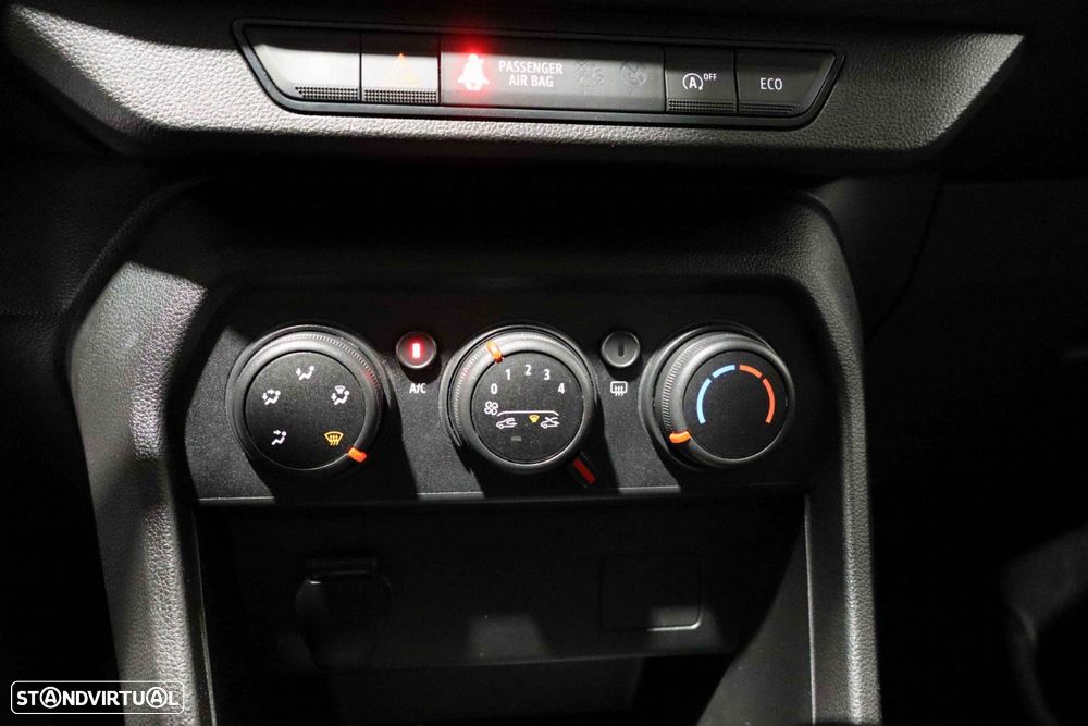 Dacia Sandero 1.0 TCe Essential - 32