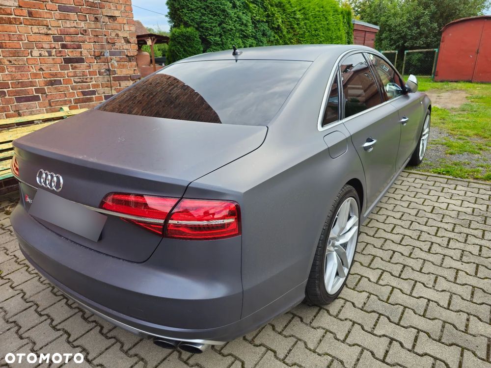 Audi S8 - 7