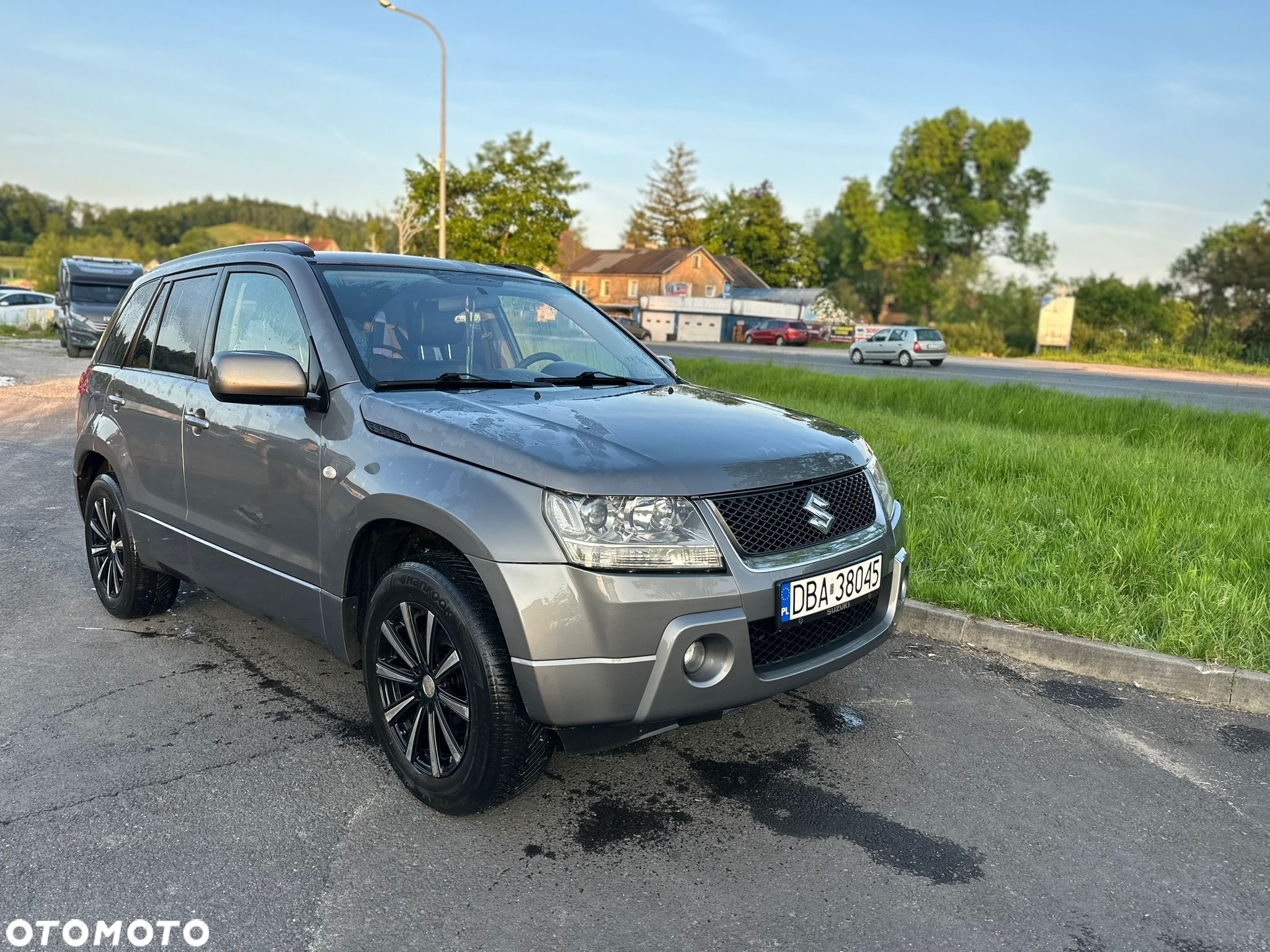 Suzuki Grand Vitara 2.0 - 10