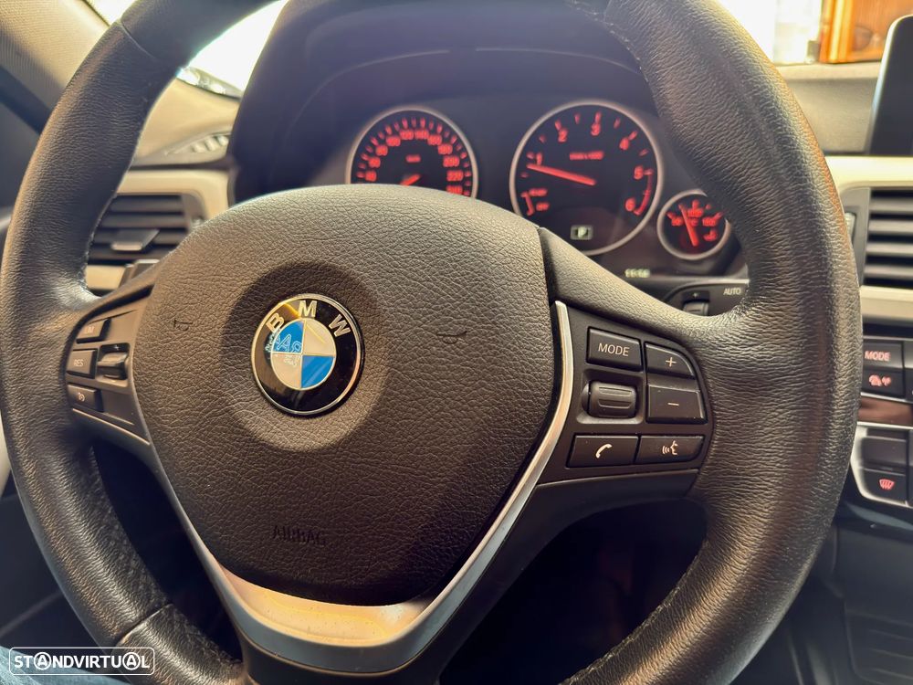 BMW 318 d Touring Line Sport Auto - 21