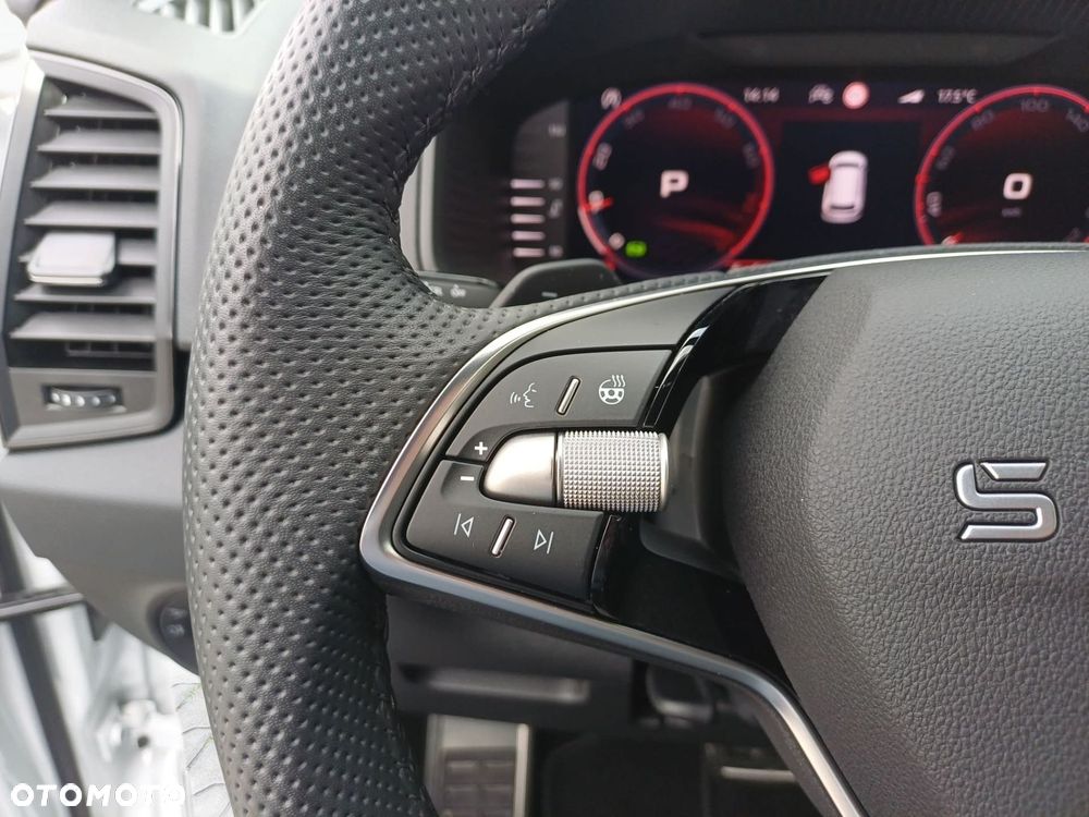 Skoda Karoq 1.5 TSI ACT Sportline DSG - 9