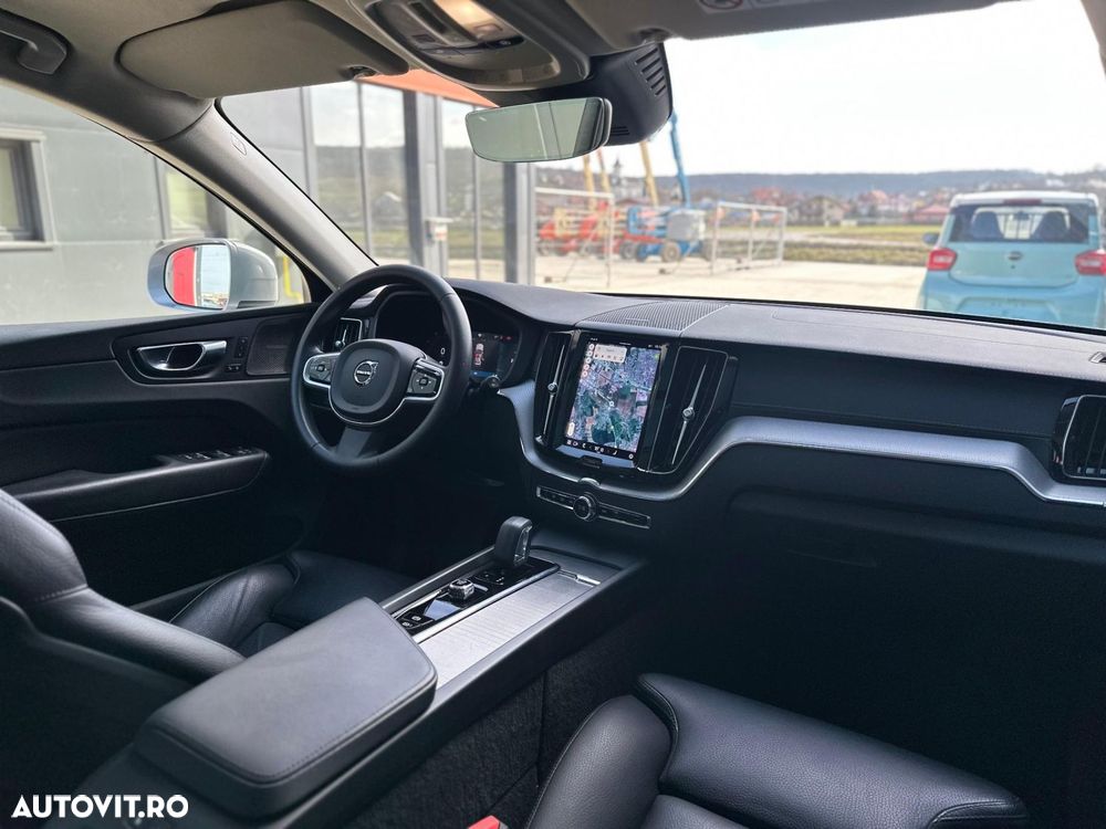 Volvo XC 60 T6 AWD Recharge Plus Bright - 19