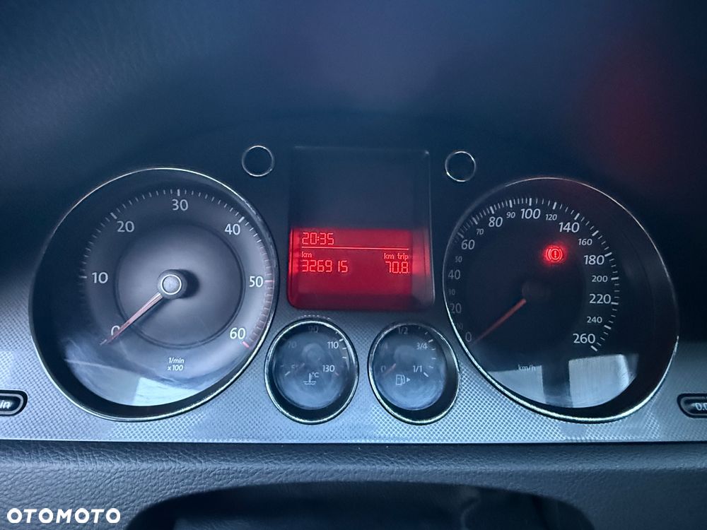 Volkswagen Passat 2.0 TDI Comfortline - 15