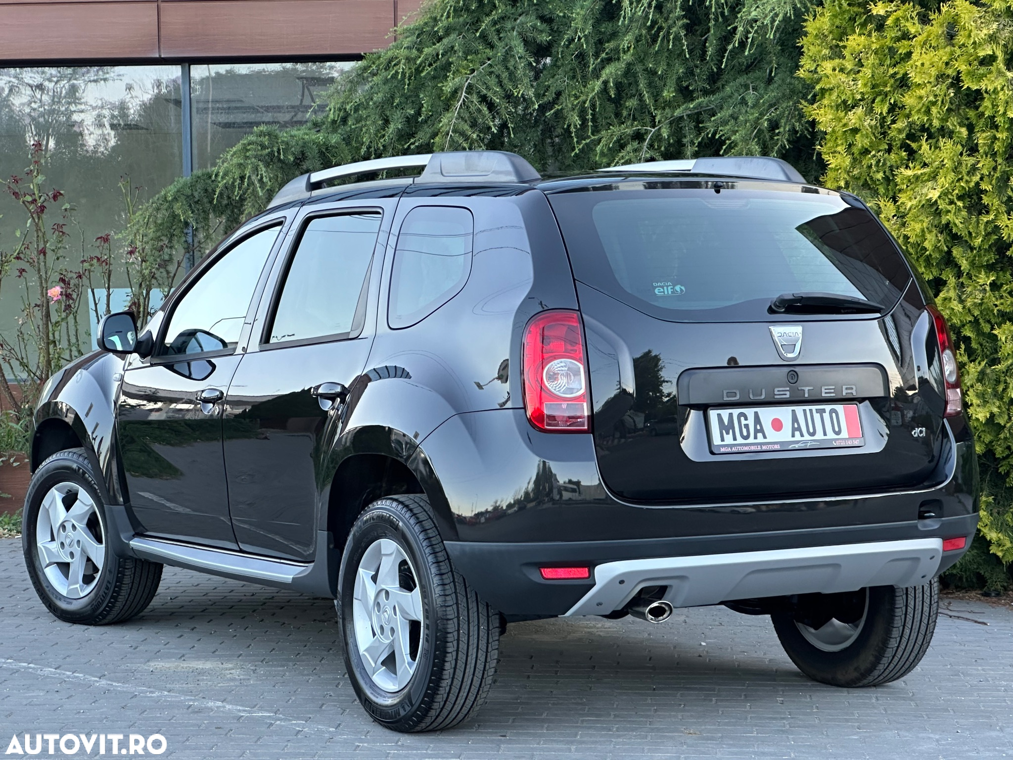Dacia Duster 1.5 dCi 4x2 Laureate - 3