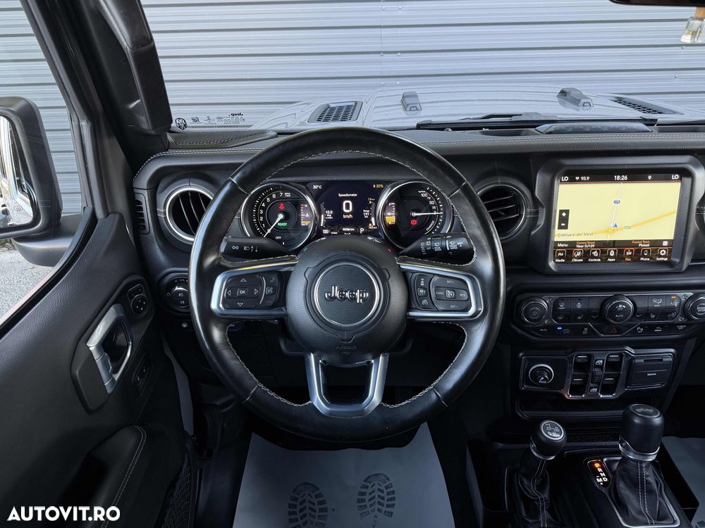 Jeep Wrangler 2.0 4xe AT8 PHEV Sahara - 10