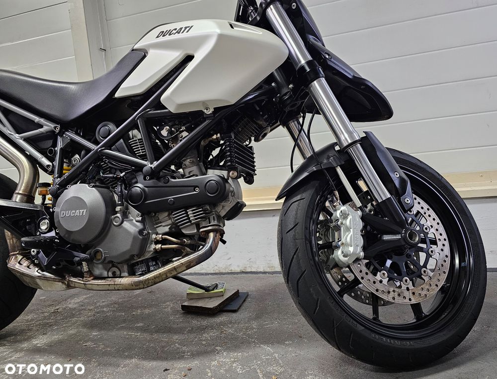 Ducati Hypermotard - 4