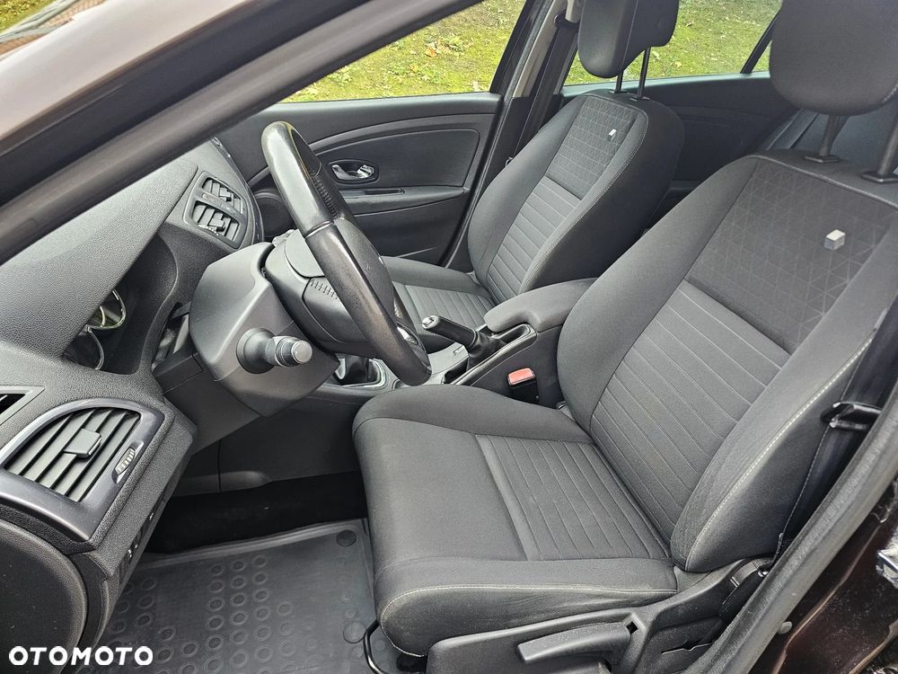 Renault Megane 1.5 dCi Limited - 10