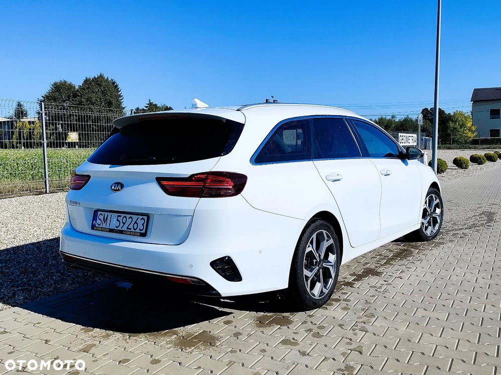 Kia Ceed 1.6 CRDi mHEV Business Line - 31