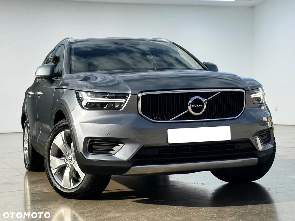 Volvo XC 40 D4 AWD Geartronic Momentum - 3