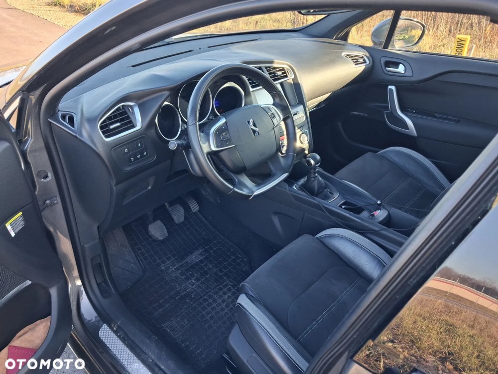 DS Automobiles DS 4 - 24