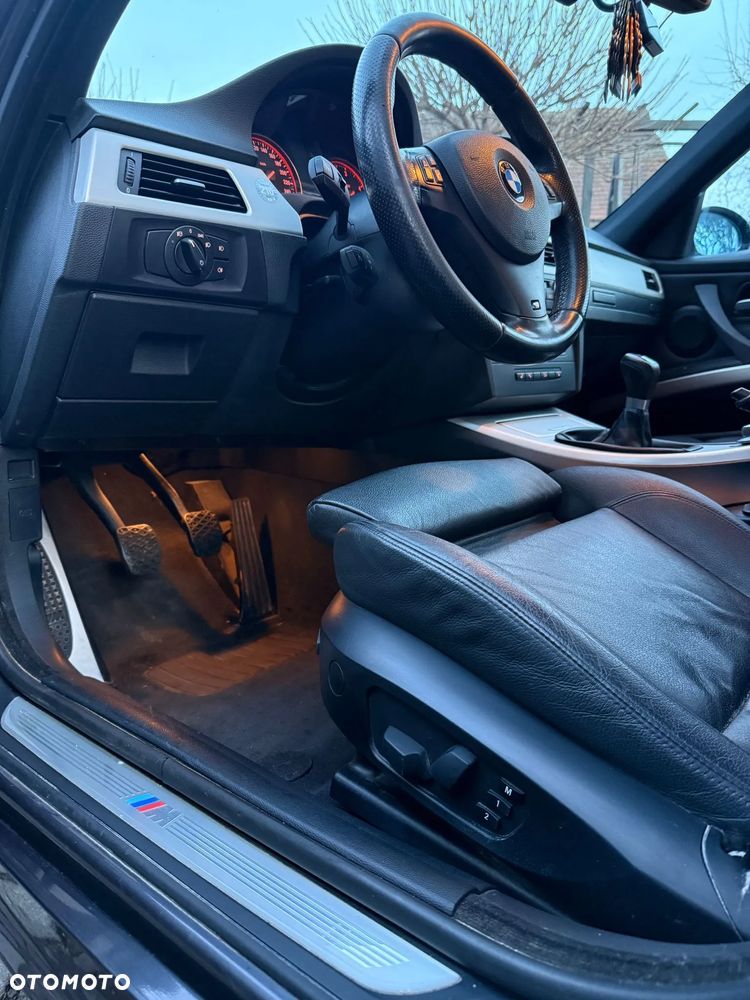 BMW Seria 3 330xd - 15