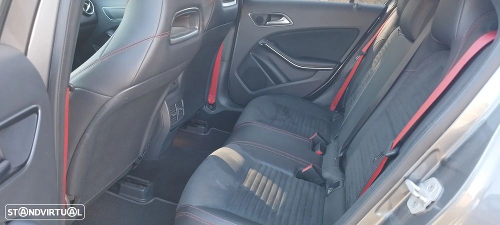 Mercedes-Benz A 180 CDI BE Edition AMG Line - 23