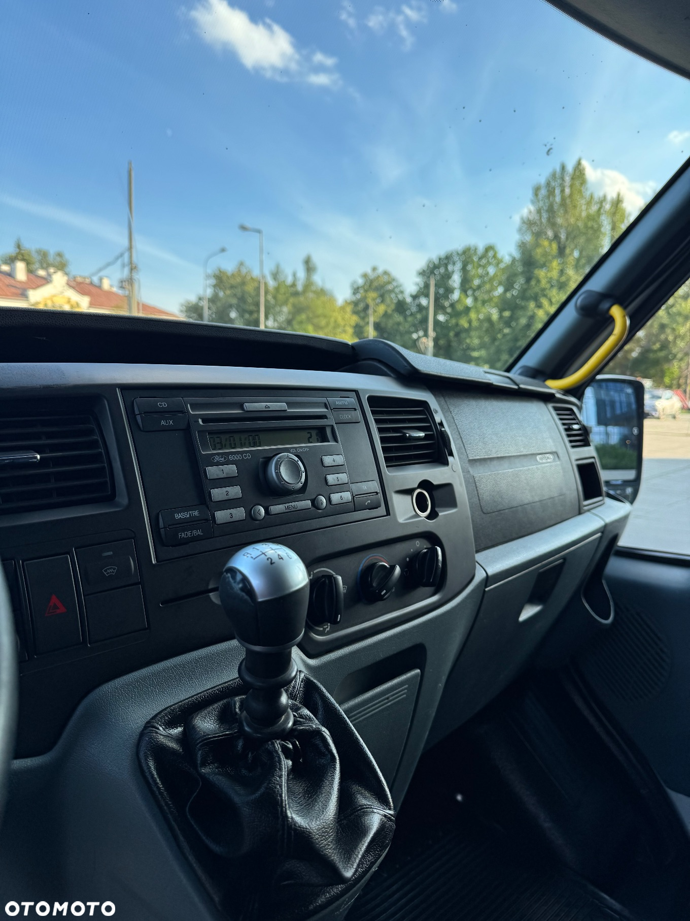 Ford Transit - 11