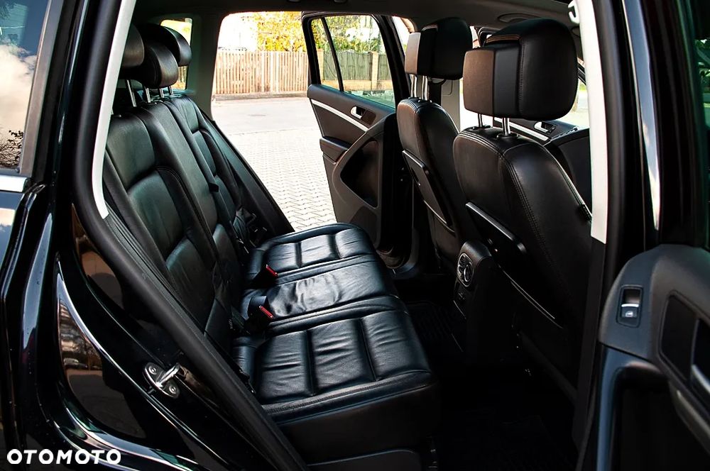 Volkswagen Tiguan 2.0 TDI DPF 4Motion BlueMotion Technology DSG Exclusive - 29