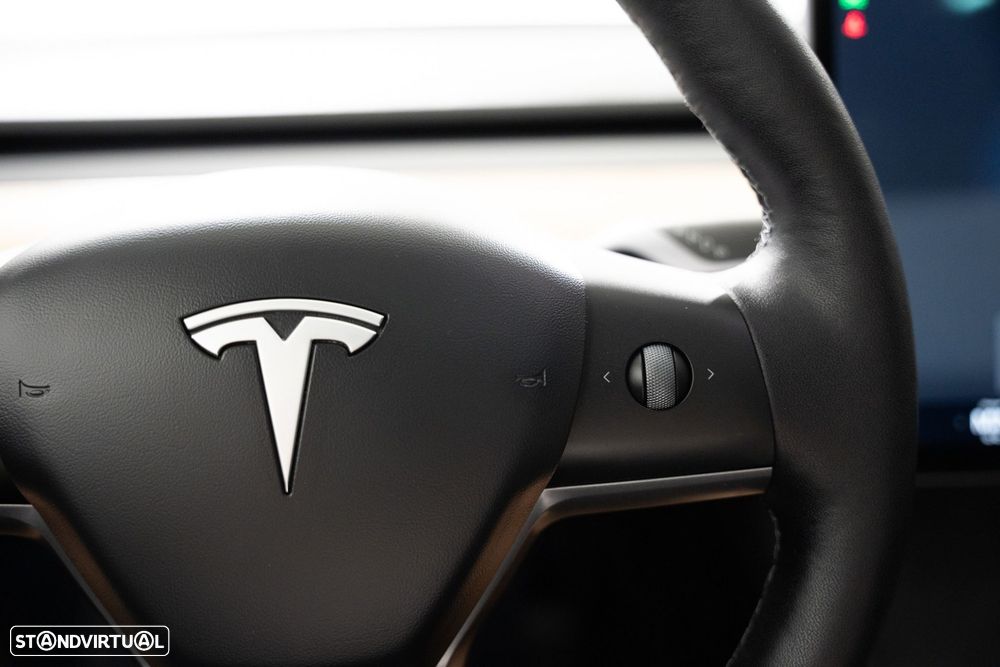 Tesla Model 3 Long-Range Dual Motor AWD - 15