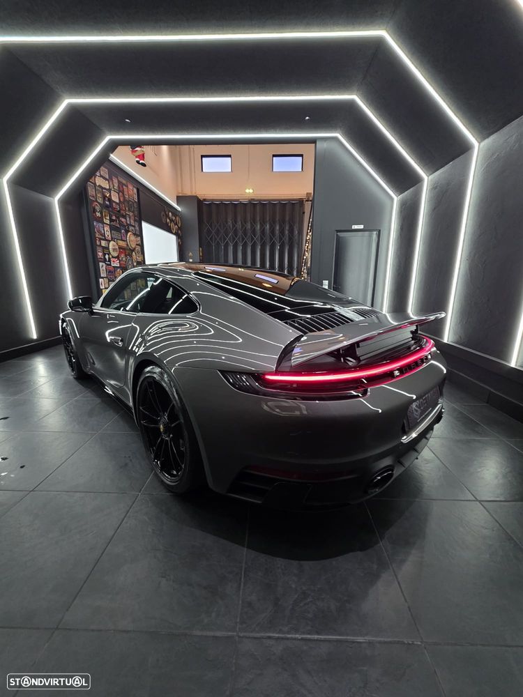 Porsche 911 (992) Carrera 4 GTS PDK - 18