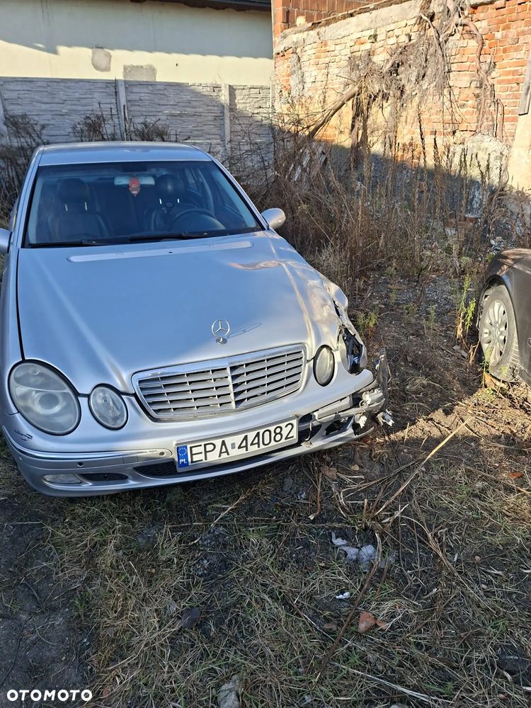 Mercedes-Benz Klasa E 270 CDI Elegance - 17