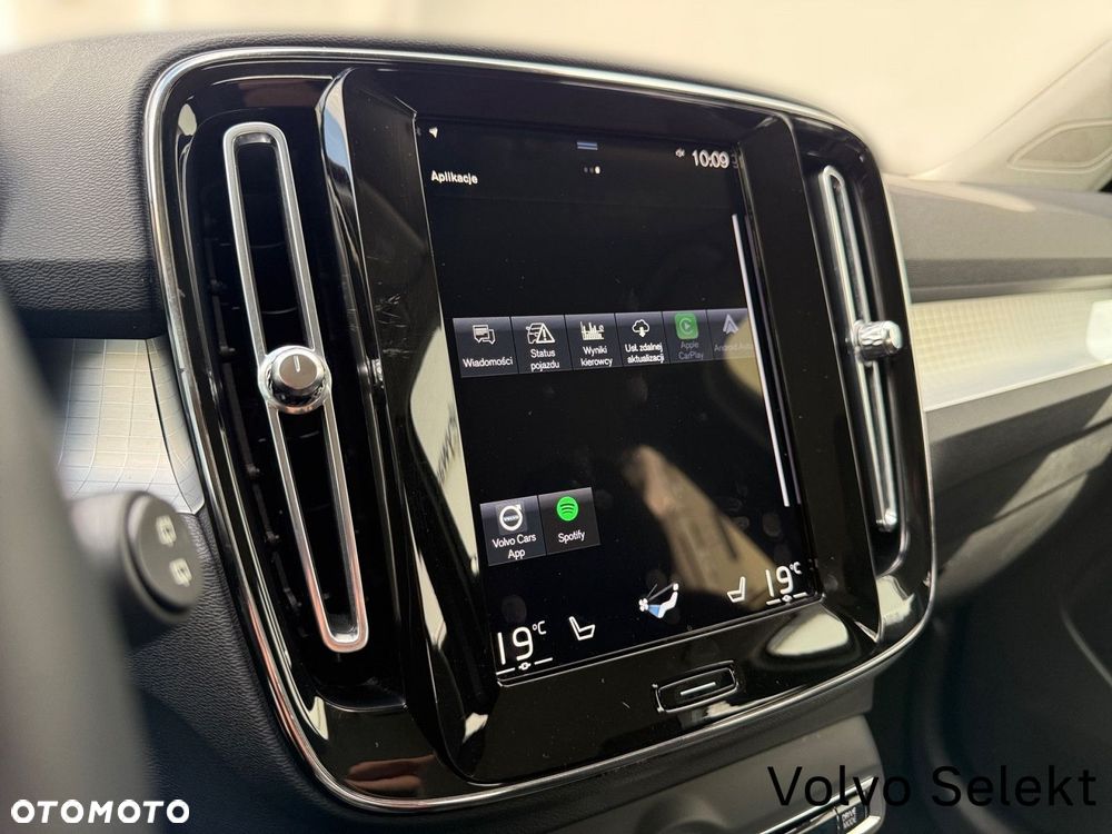 Volvo XC 40 - 22