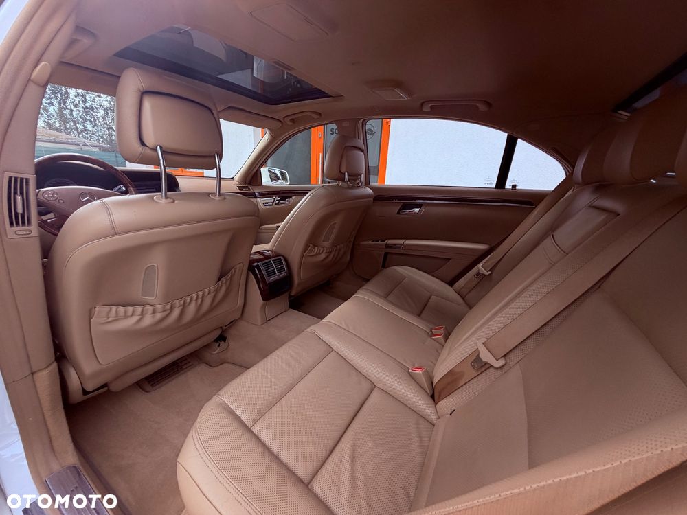 Mercedes-Benz Klasa S 500 4Matic 7G-TRONIC - 11