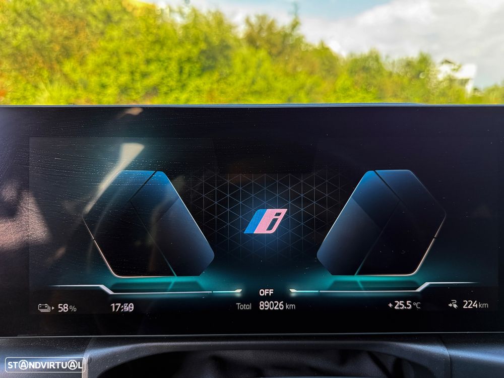 BMW i4 eDrive40 Pack Desportivo M - 13