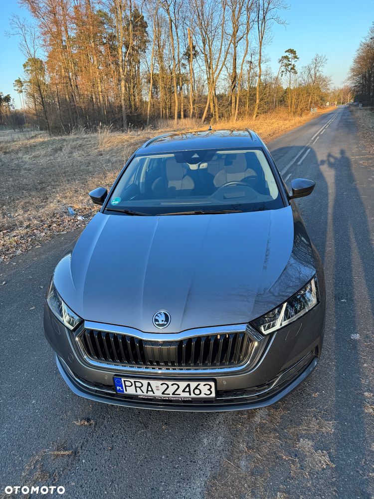 Skoda Octavia 2.0 TDI DSG Edition - 6