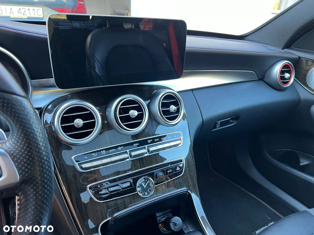 Mercedes-Benz Klasa C AMG 43 4Matic 9G-TRONIC - 18